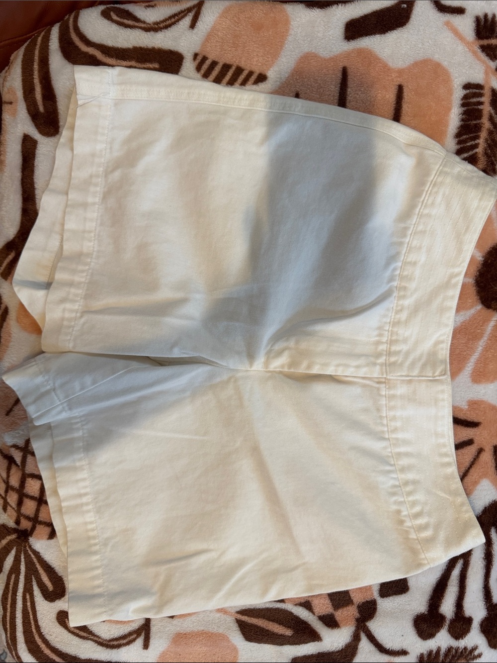 Women’s White Cotton Casual Corner Shorts Size 2